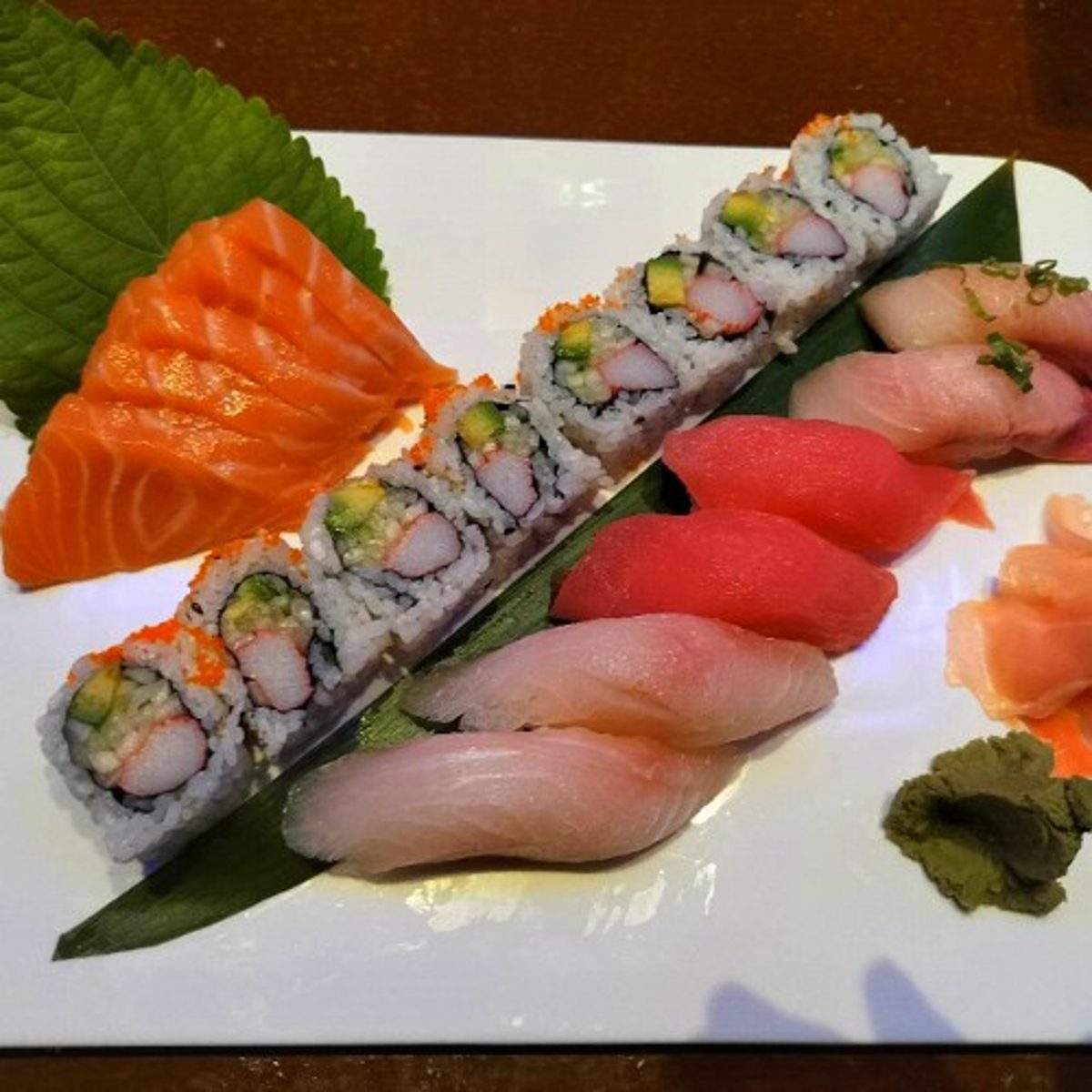 Sushi & Salmon Sashimi Combo