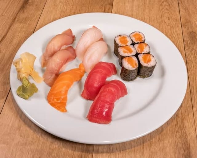 Sushi Regular.